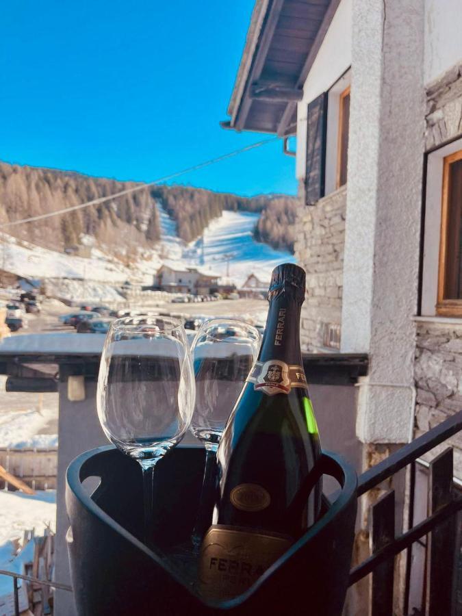 Hotel Sasso Nero à Chiesa in Valmalenco Extérieur photo